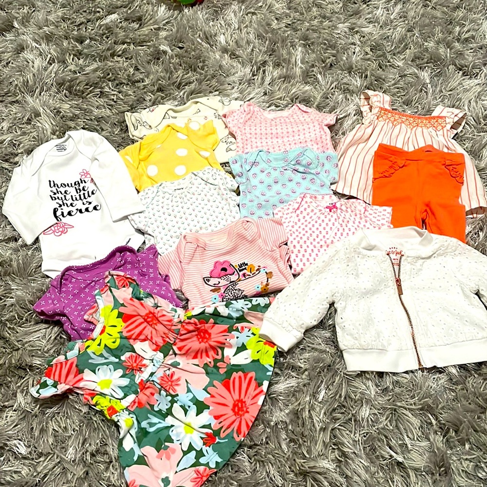 NWOT- new born baby clothes